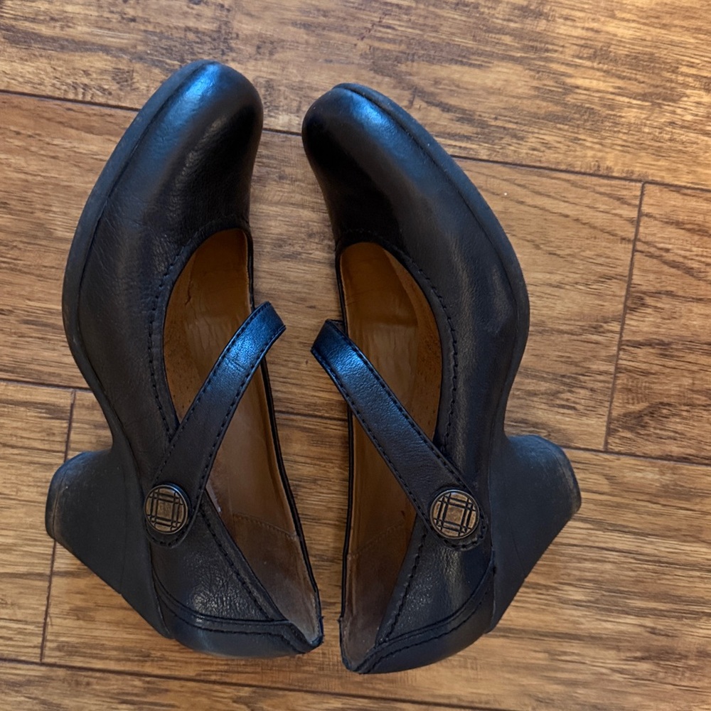 Classic Black Women's Mary Jane Shoes Naturalizer